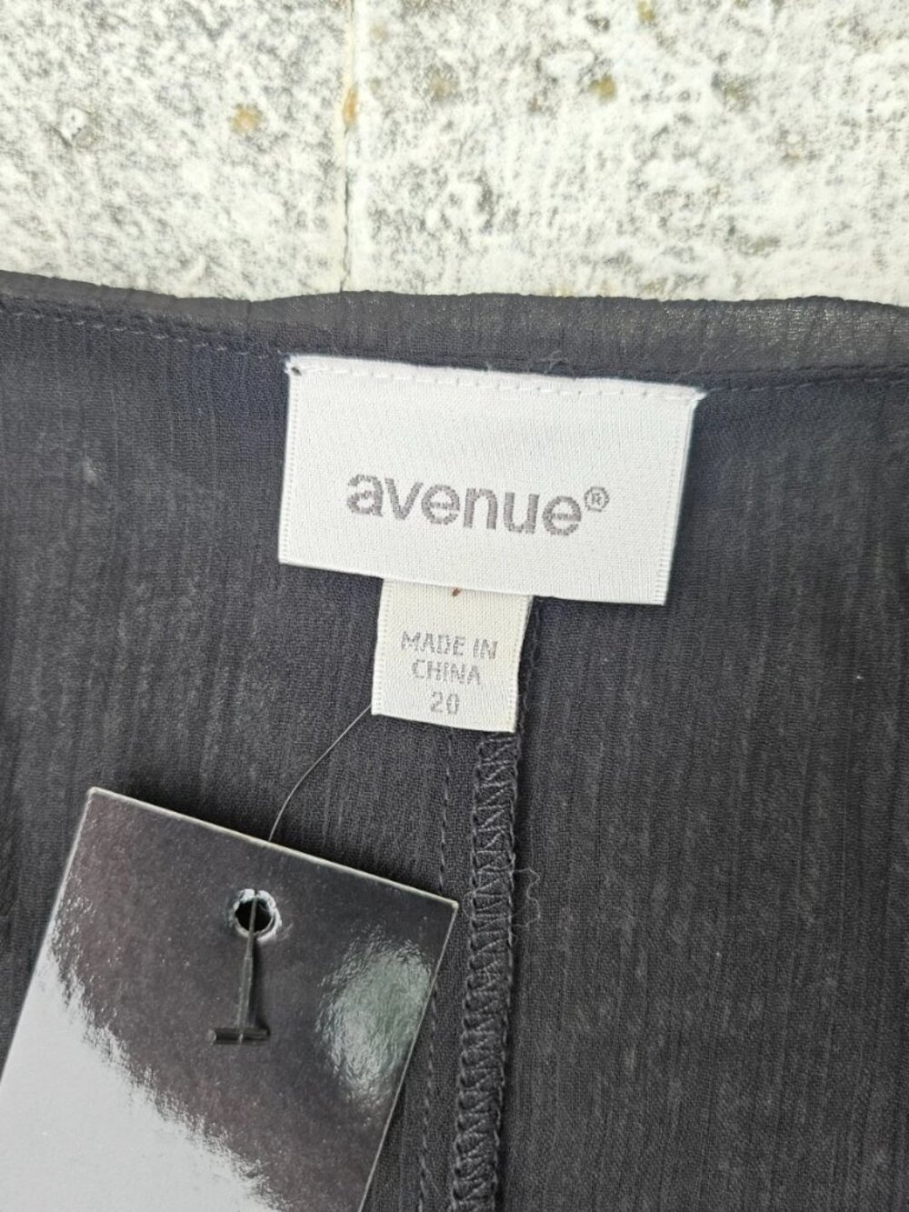 Avenue Women Top Blouse Shirt Black Size 20 Plus NWT - Picture 6 of 10